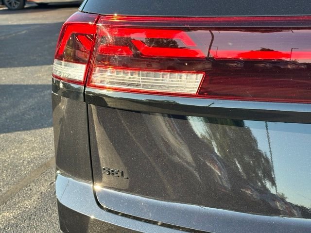 New 2026 Deep Black Pearl Volkswagen 2.0T SEL R-Line Black image 14
