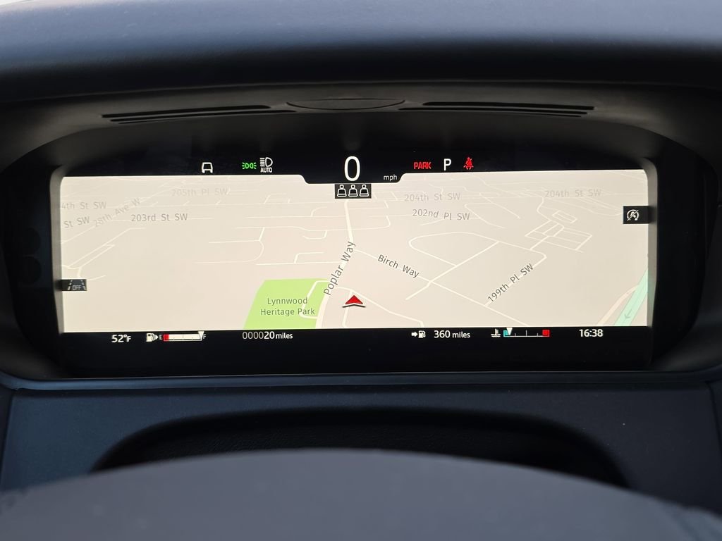 New 2026 Fuji White LAND ROVER Dynamic SE image 19