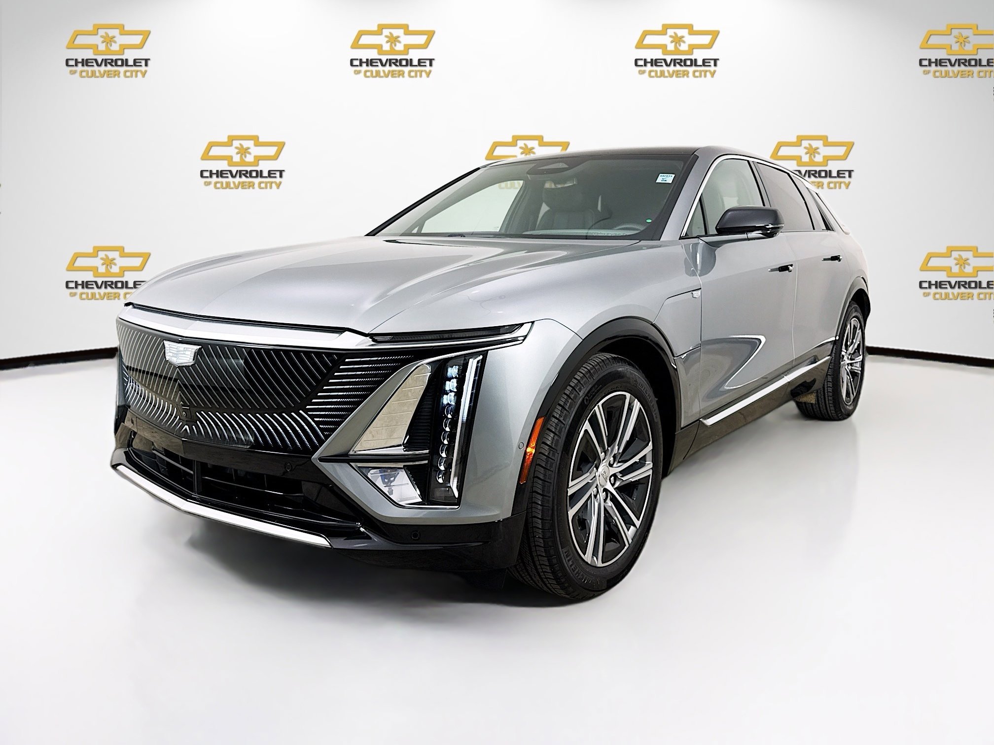 Used 2025 Argent Silver Metallic Cadillac Luxury 1 image 3
