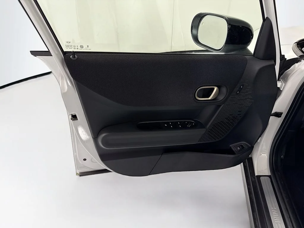 Used 2026 White MINI  image 26