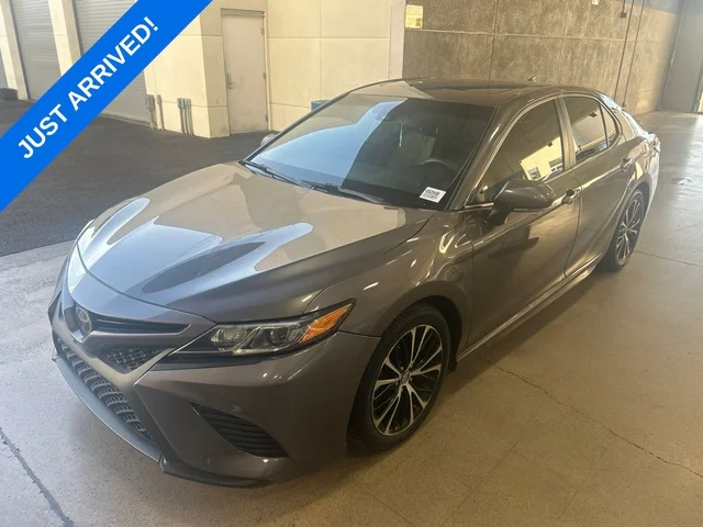 2019 Toyota Camry SE