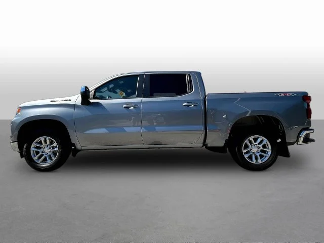 Used 2024 Gray Chevrolet LT image 4