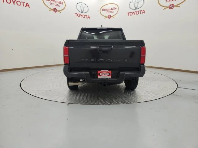 Used 2026  Toyota SR5 image 7