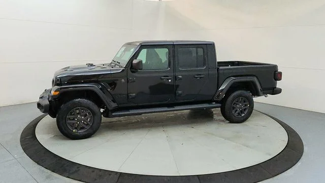 New 2026 Black Clear-Coat Exterior Paint Jeep Sport S image 6