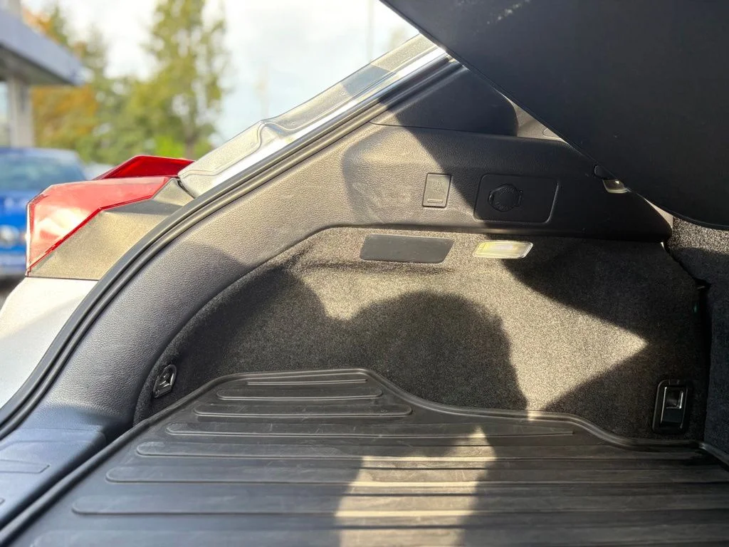 Used 2023 Silver Lexus 250h Base image 28