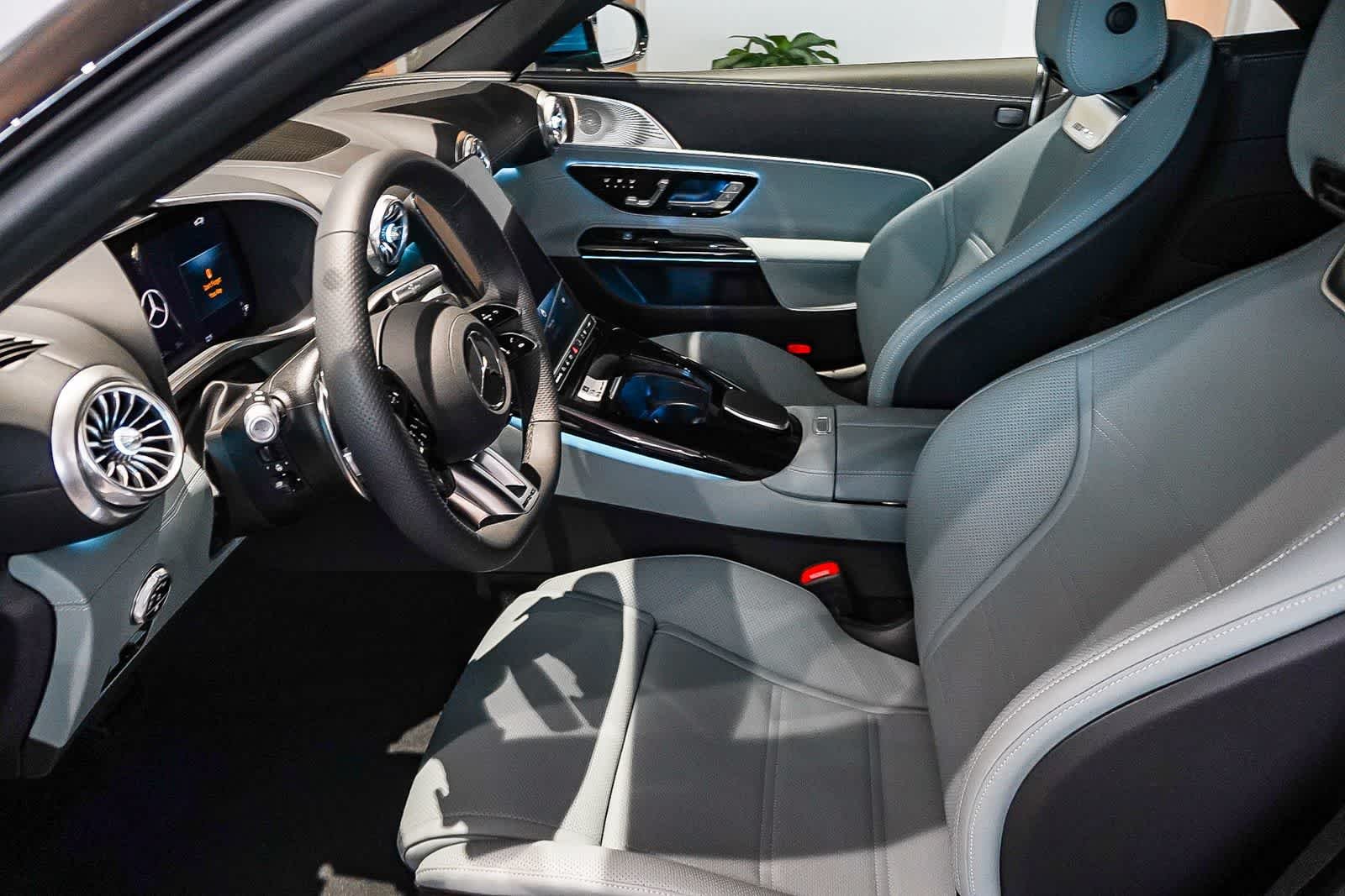 Used 2025 MANUFAKTUR Hyper Blue Metallic Mercedes-Benz AMG® SL 43 image 20