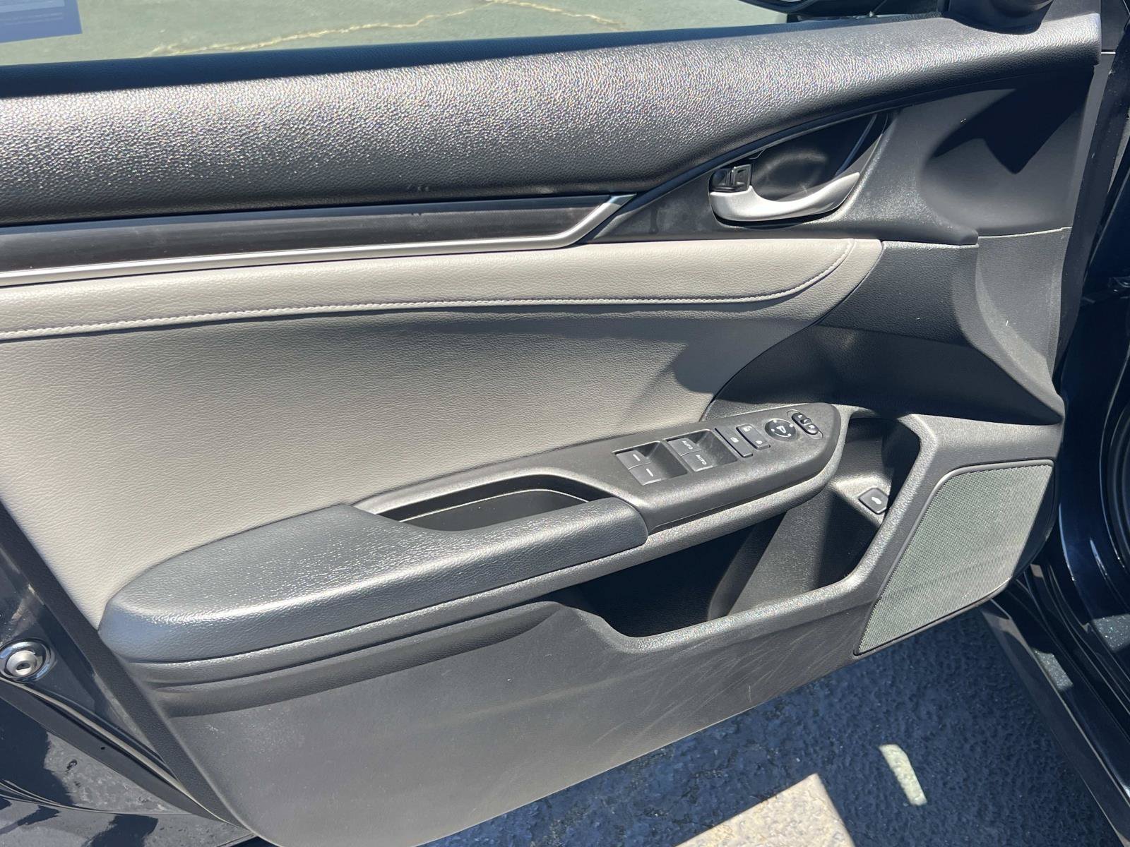 2021 Honda Civic EX-L - Photo 7