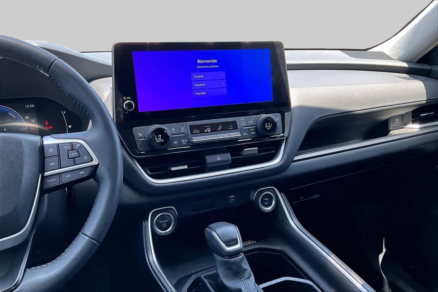 Used 2024 Wind Chill Pearl Toyota Hybrid XLE image 7