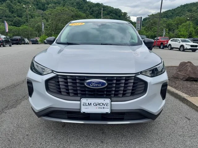 Used 2025 Silver Ford Active image 4