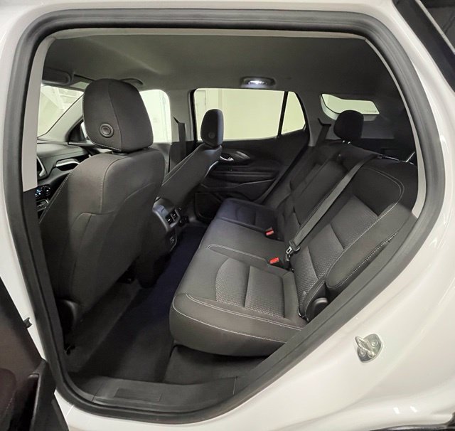 Used 2023 White GMC SLE image 24