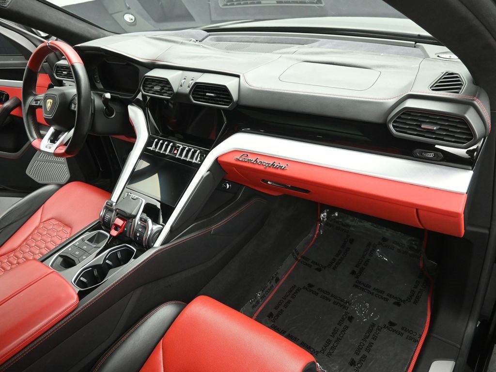 2021 LAMBORGHINI URUS - Image 29