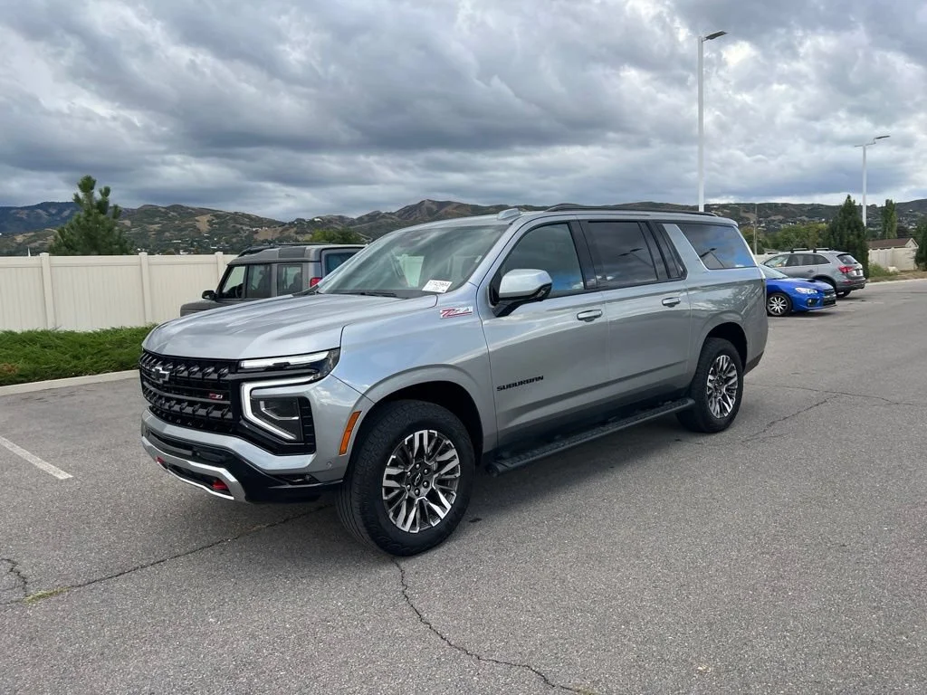 Used 2025 Sterling Gray Metallic Chevrolet Z71 image 5