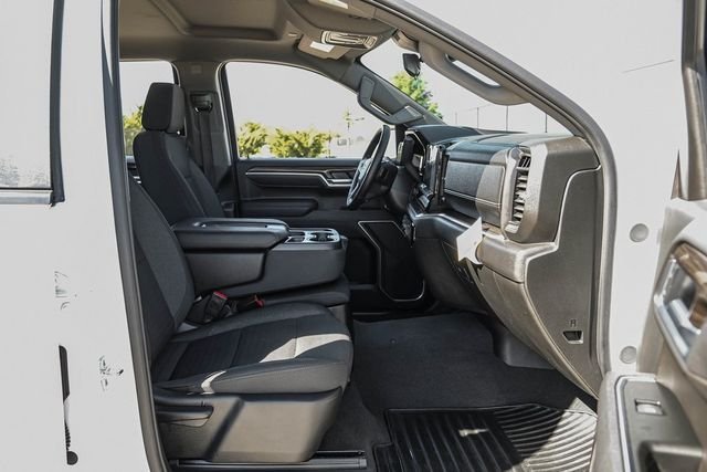 Used 2026 White Chevrolet LT image 30