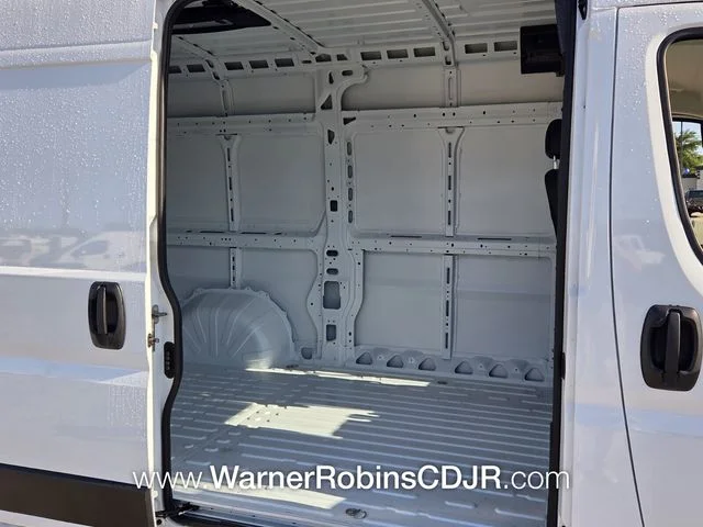 New 2026 Bright White Clearcoat RAM Base image 12