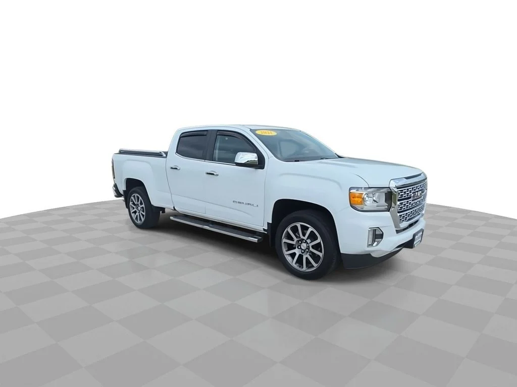 Used 2021 White GMC Denali image 2