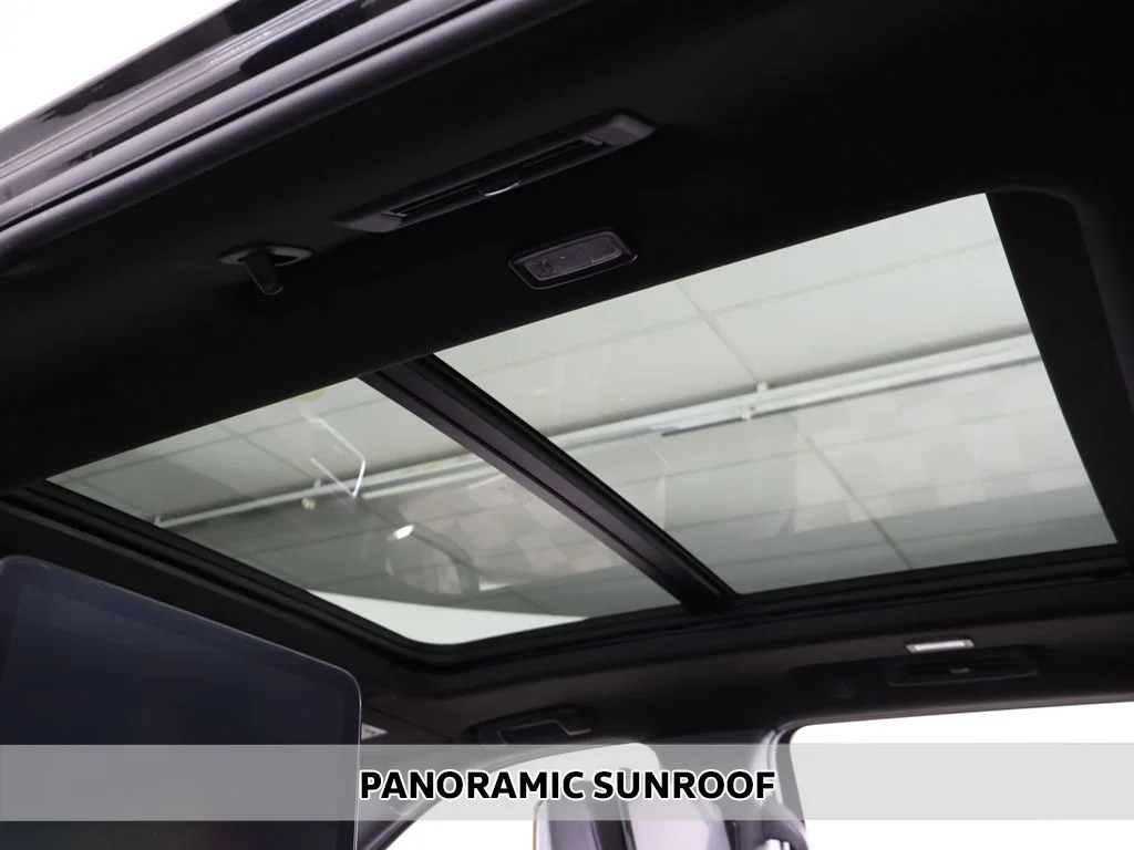 Used 2024 Onyx Black GMC Denali Ultimate image 4