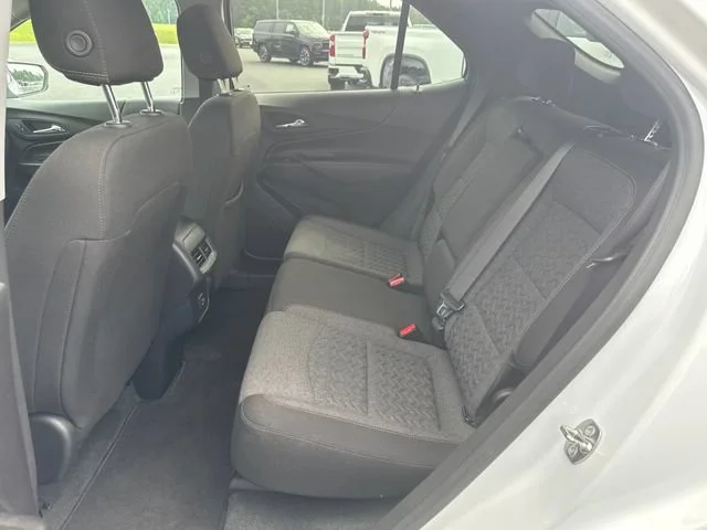 Used 2024 Summit White Chevrolet LT image 23