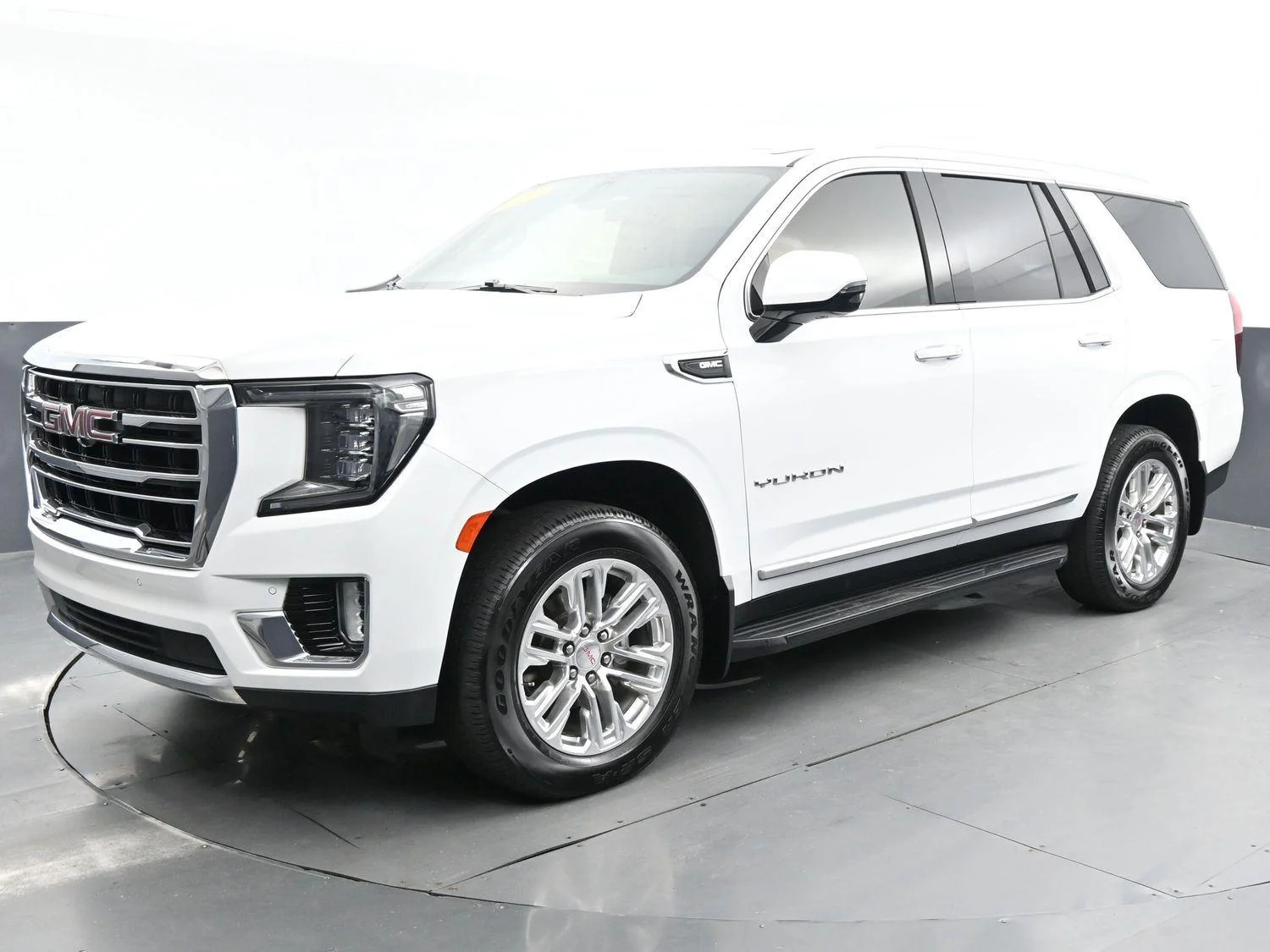 Used 2021 Summit White GMC SLT image 3
