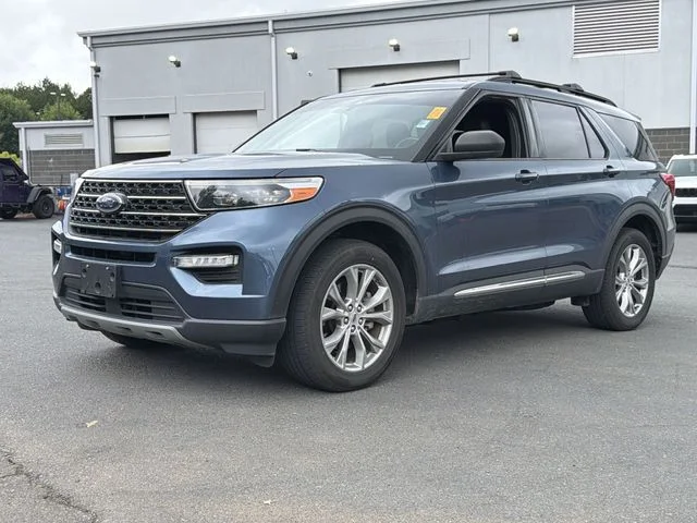 Used 2020 Blue Ford XLT image 2