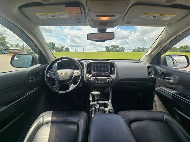 Used 2019 SUMMIT WHITE Chevrolet 4WD Z71 image 12