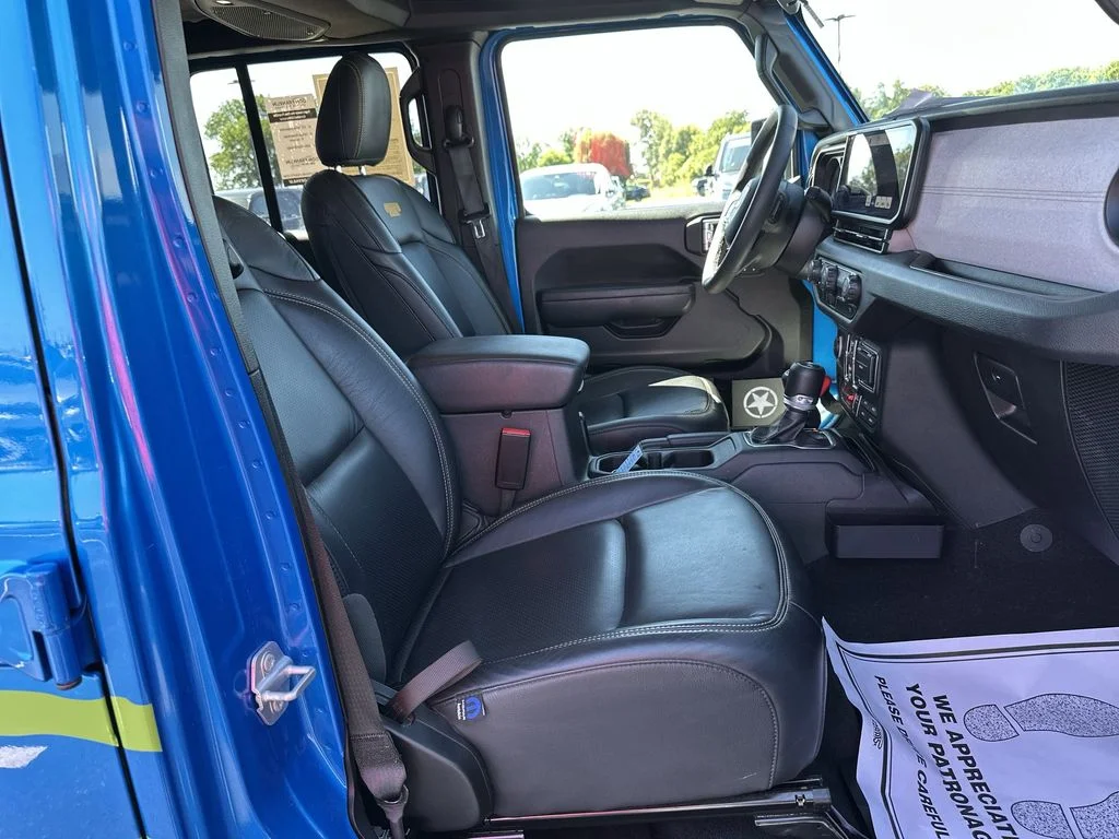 Used 2025 Blue Jeep Willys image 29
