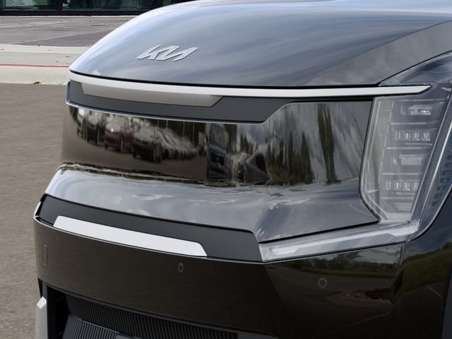New 2026 Ebony Black Kia Light Long Range RWD image 12