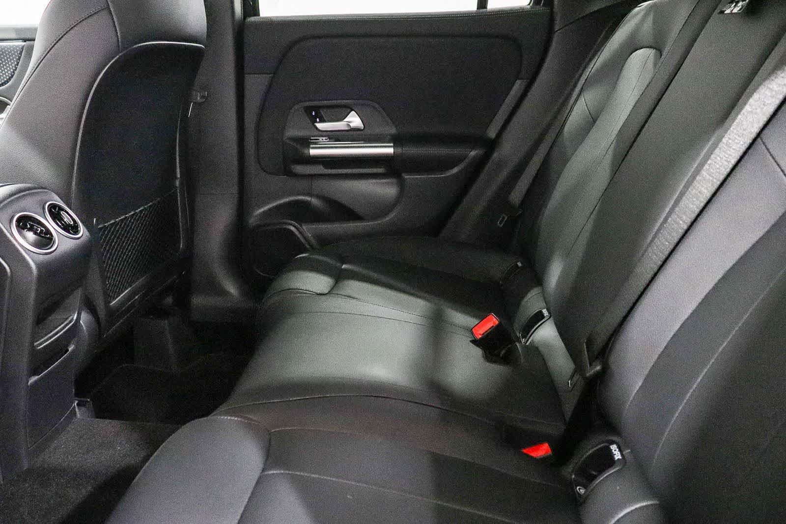 New 2026 Night Black Mercedes-Benz GLA 250 image 19