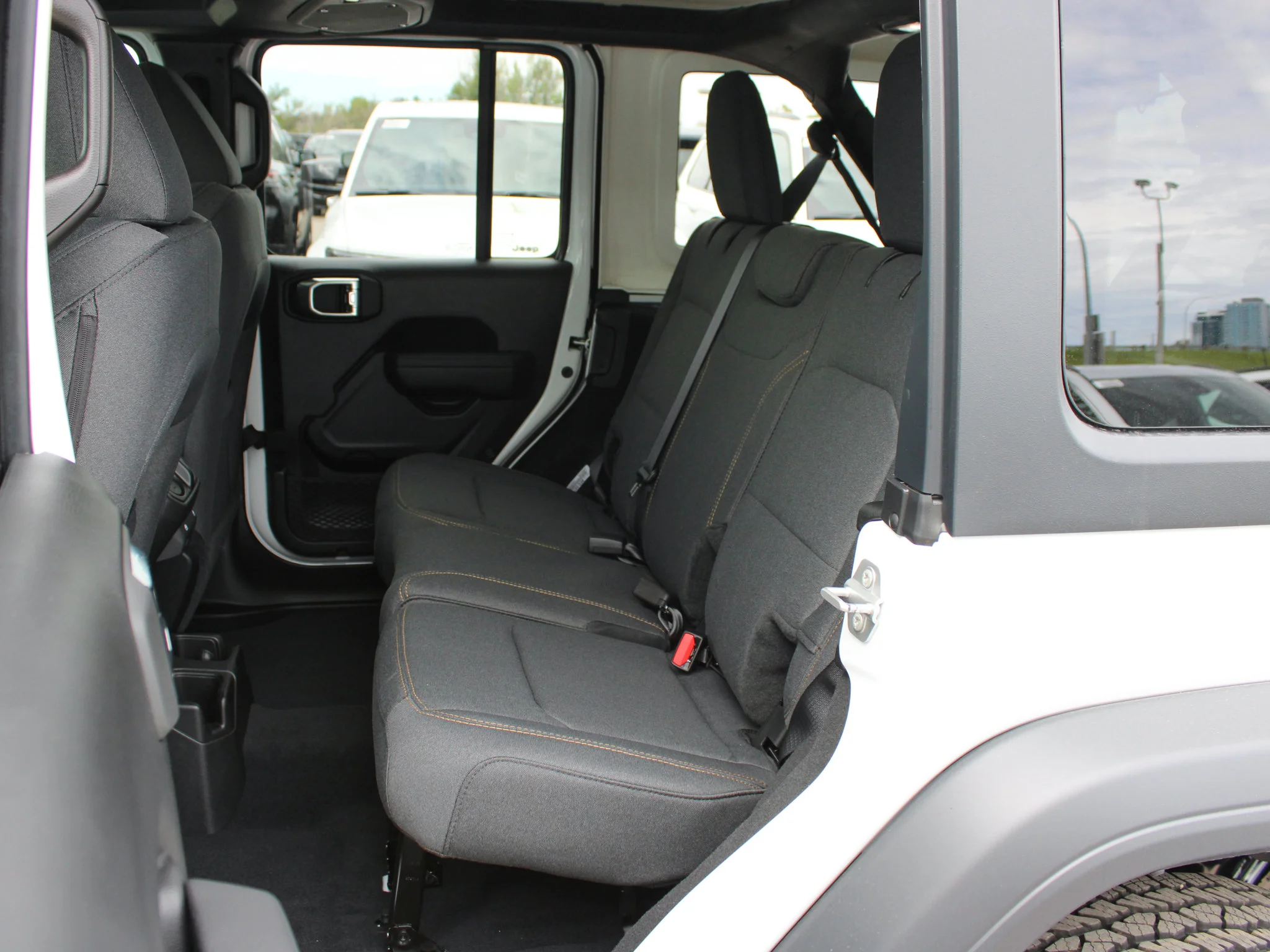 Used 2025 White Jeep Sport S* 4 Door 4x4, Safety Group, Remote Start, Heated Seats, Alpine Audio image 9