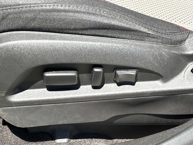 Used 2016 Gold Chevrolet LT image 28