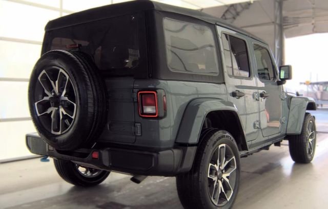 Used 2024 Gray Jeep Sport S 4xe image 3
