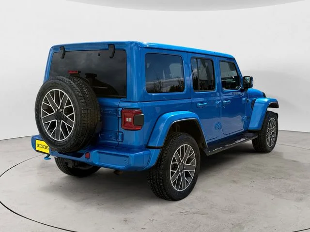 Used 2022 Blue Pearl Jeep Unlimited Sahara 4xe image 5