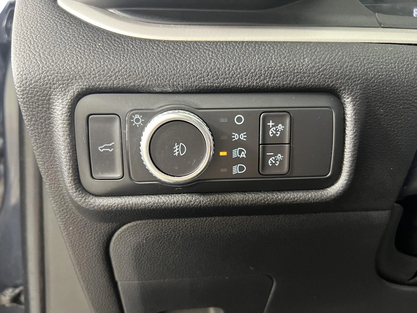 Used 2022 Stone Blue Ford XLT image 16