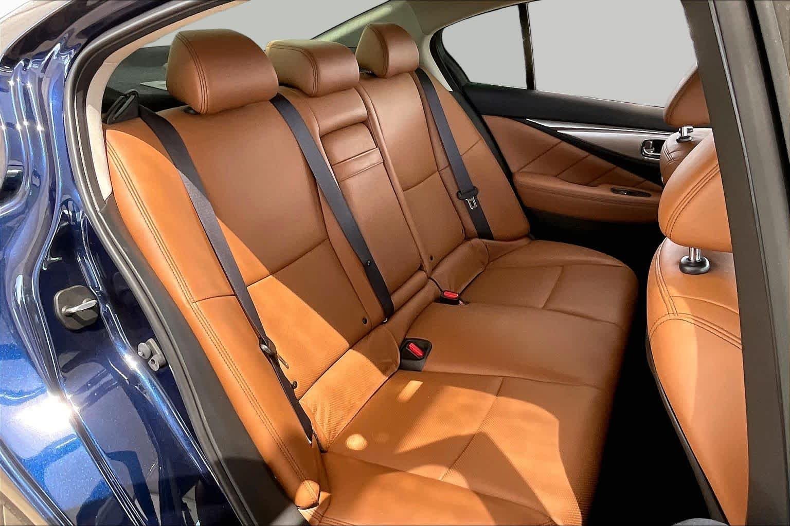 Used 2024 Grand Blue INFINITI LUXE image 20