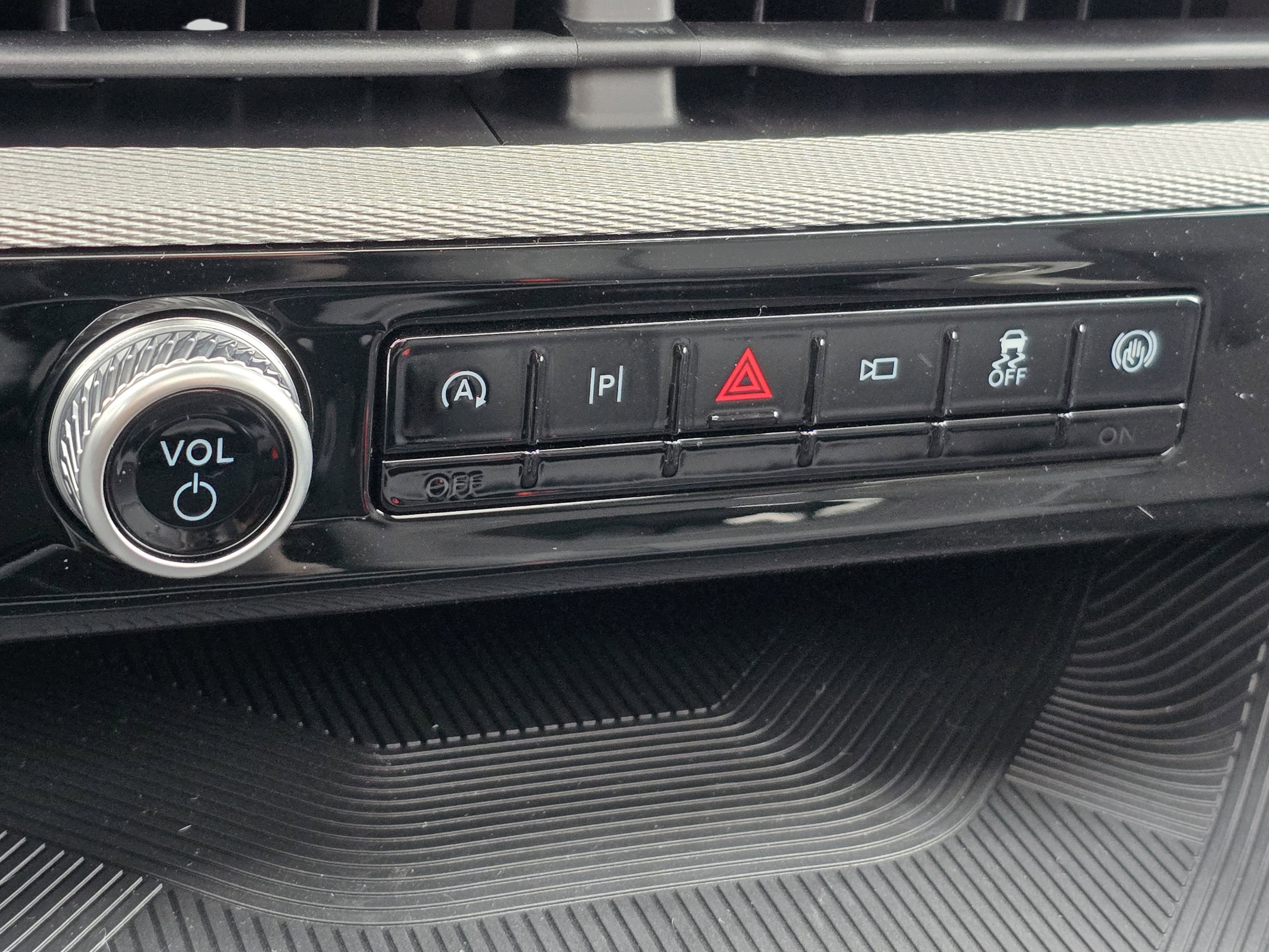 2026 Ford Explorer Active - Photo 31
