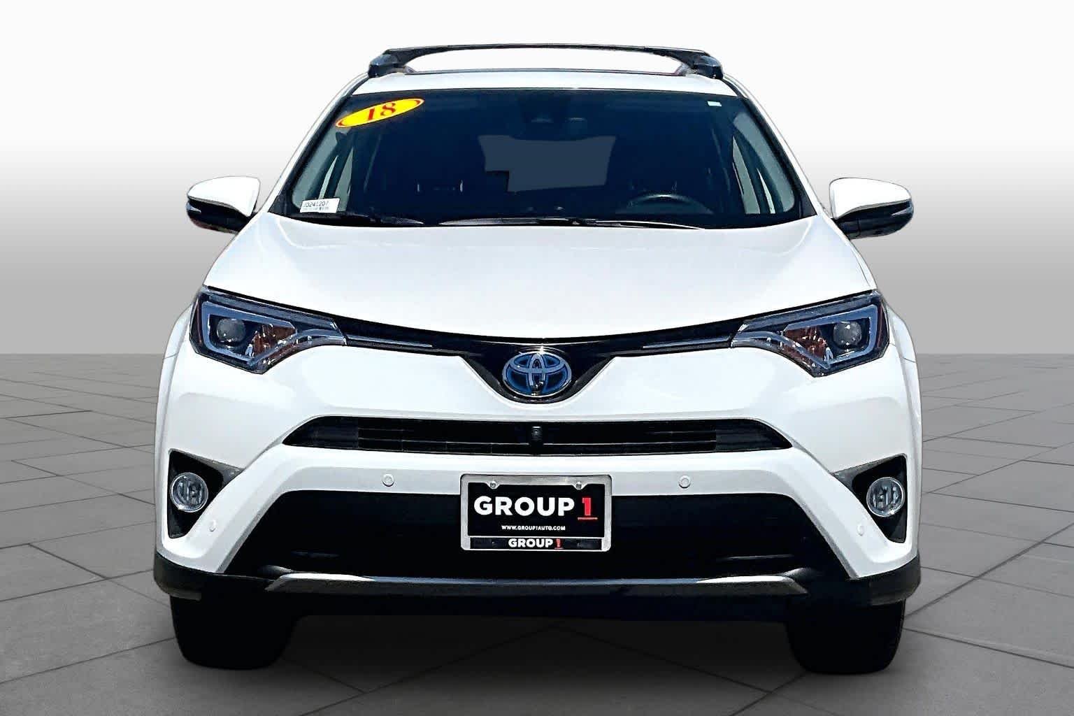 Used 2018 Blizzard Pearl Toyota Hybrid Limited image 3