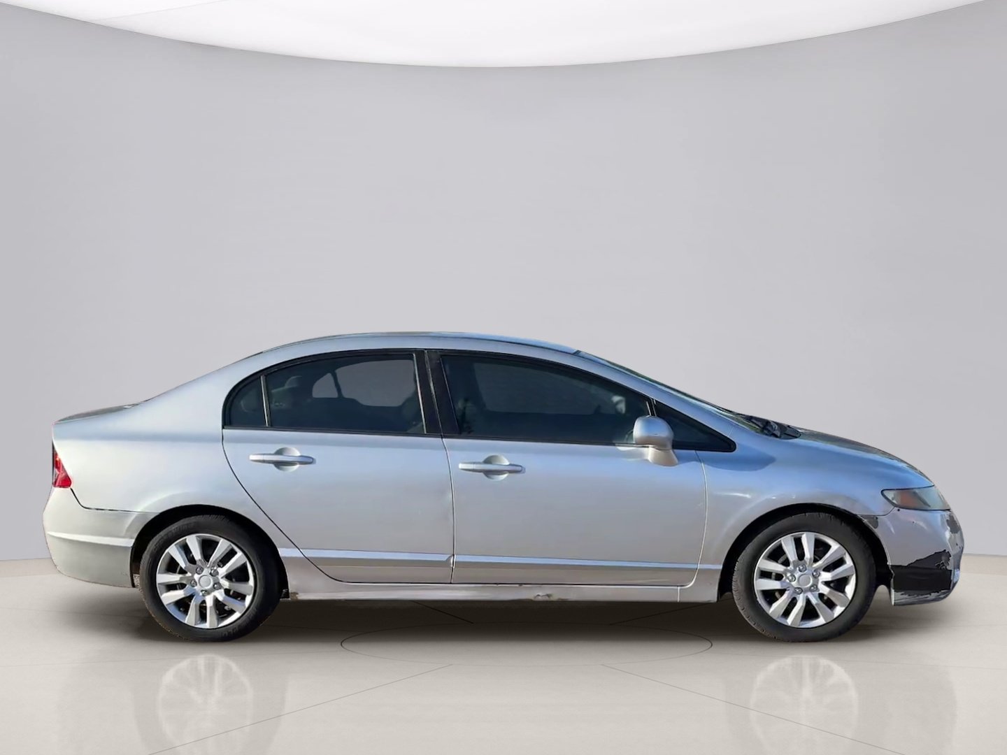 Used 2010 Silver Honda LX SEDAN image 6