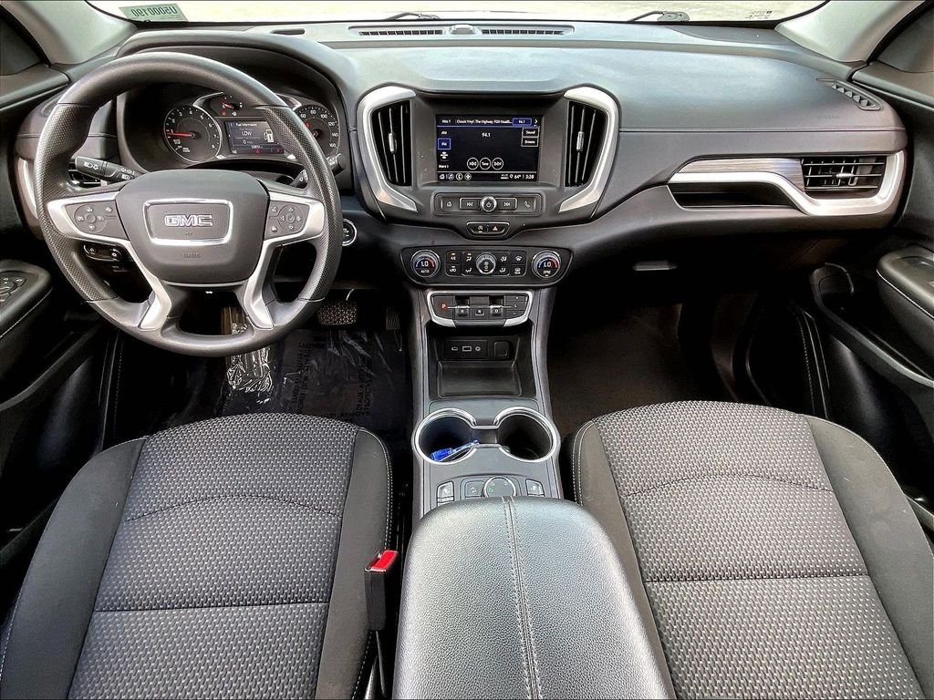 Used 2022 Quicksilver Metallic GMC SLE image 20