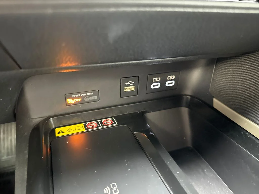 Used 2025 White Toyota LE image 68