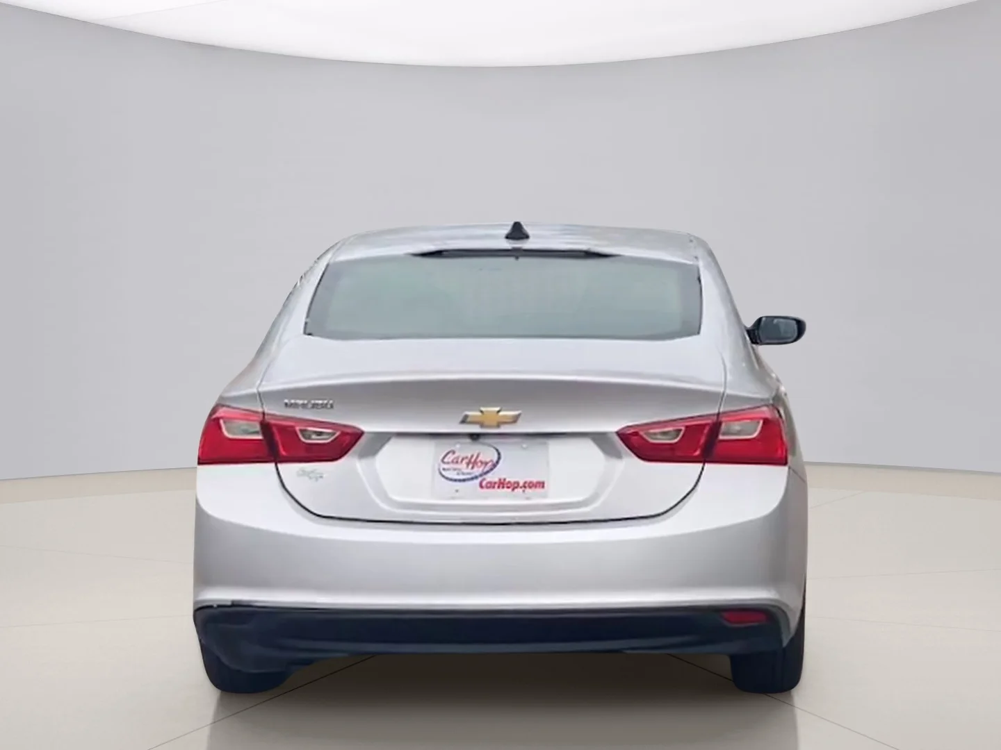 Used 2017 Silver Chevrolet LS image 4