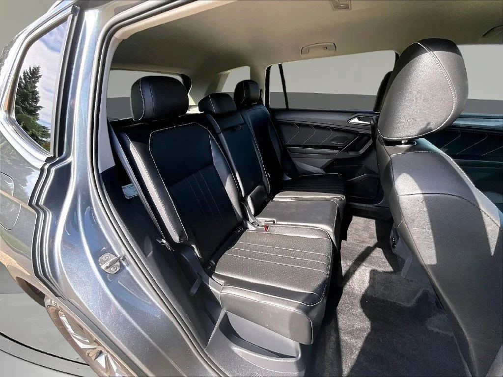 Certified Used 2023 Gray Volkswagen 2.0T SE image 30