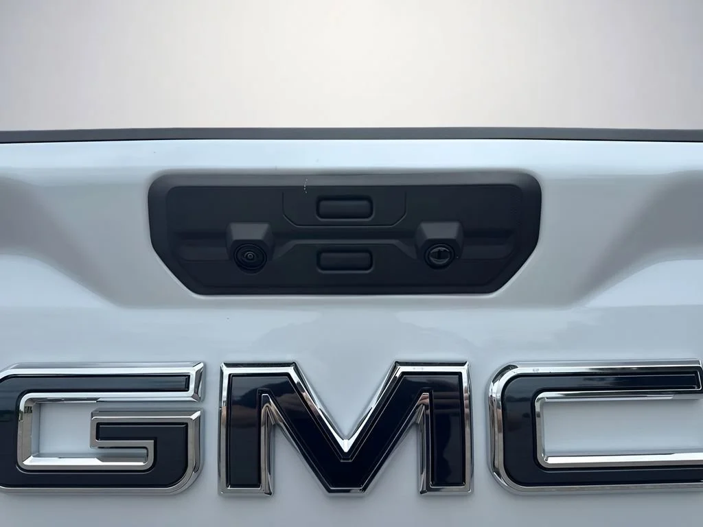 New 2026 Glacier White Tricoat GMC Denali Ultimate image 43