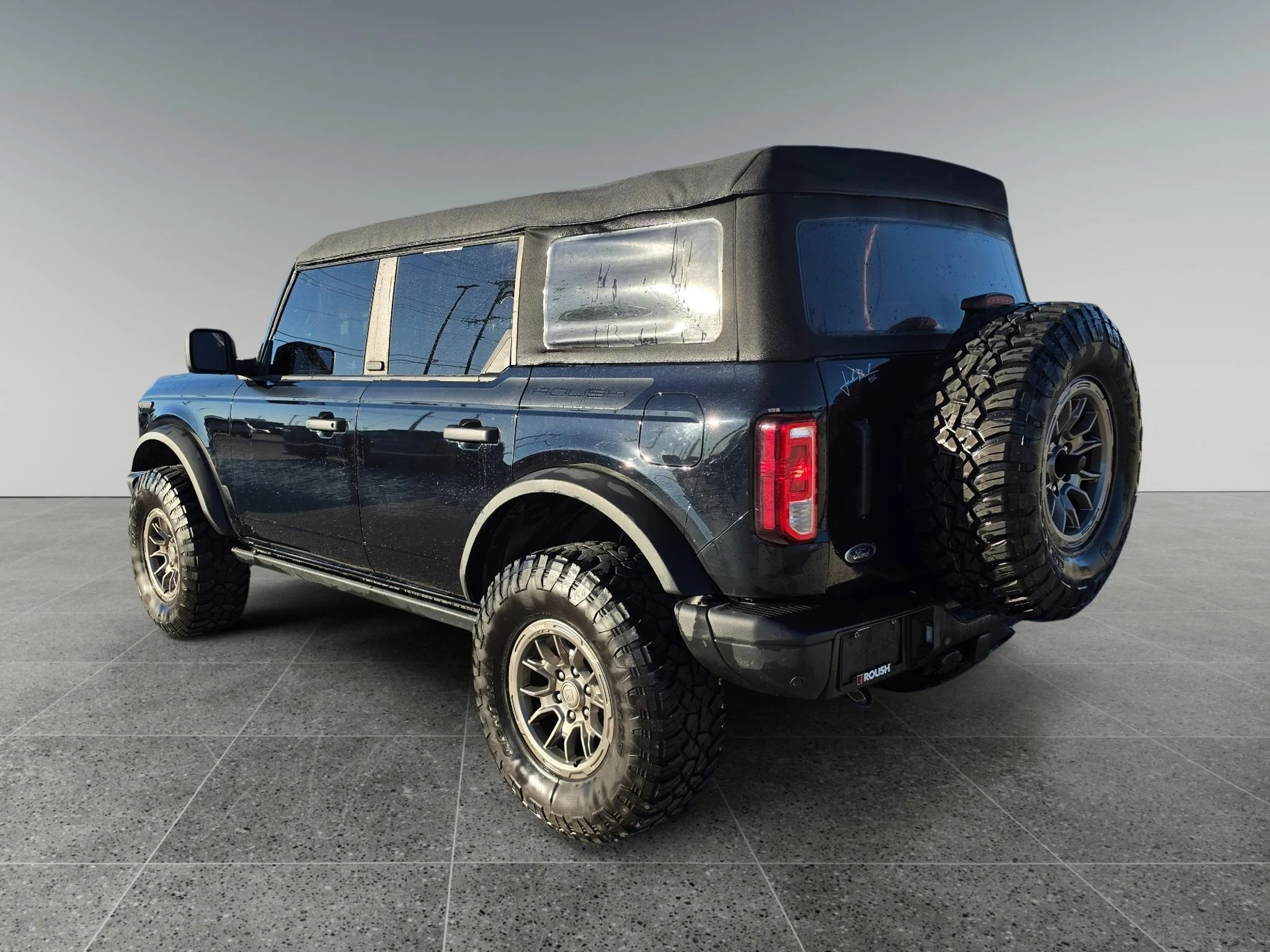 Used 2023 Shadow Black Ford Black Diamond image 4