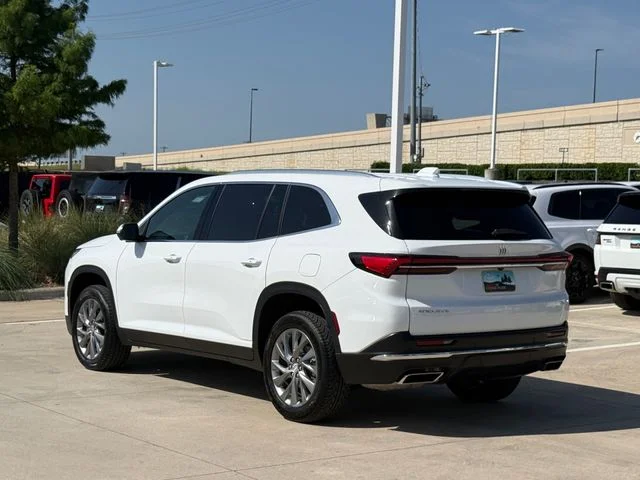 Used 2025 Summit White Buick Preferred image 5