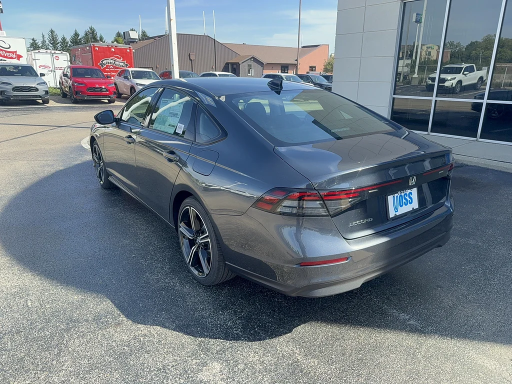 New 2026 Meteorite Gray Metallic Honda SE image 7