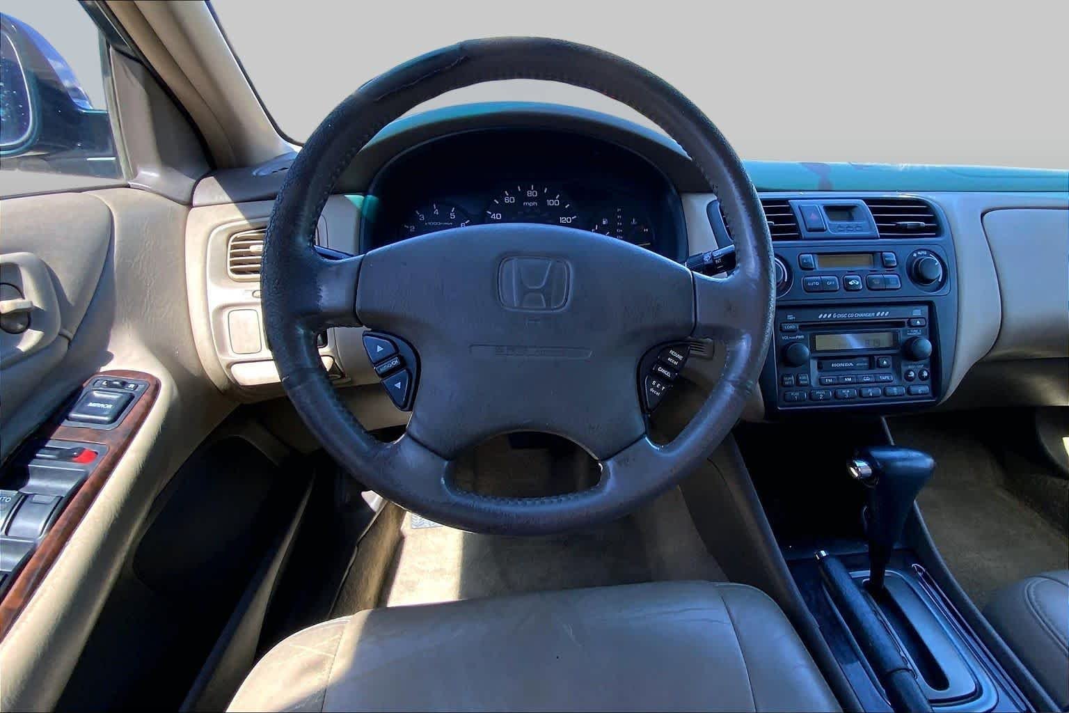 Used 2001 Dark Emerald Pearl Honda EX w/Leather image 5