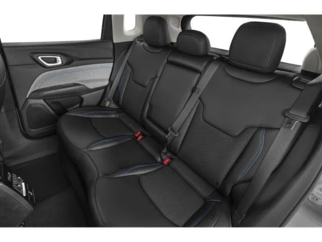 2022 Jeep Compass Latitude - Photo 16