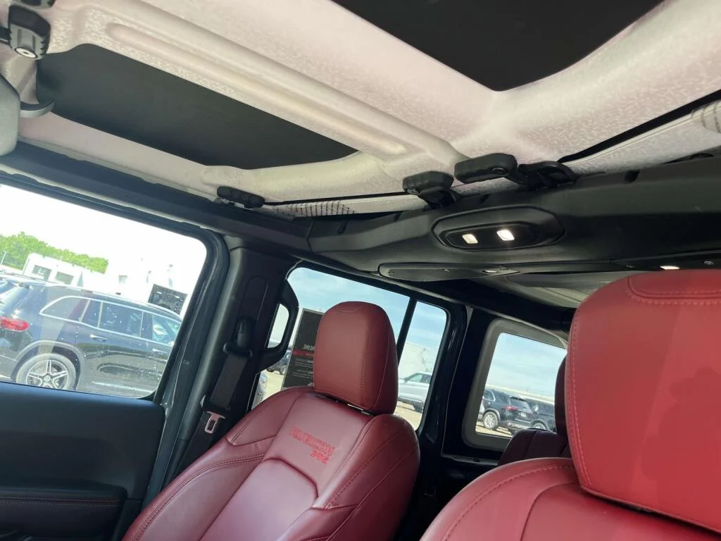 Certified Used 2024 Anvil Clear Coat Jeep Rubicon 392 image 5