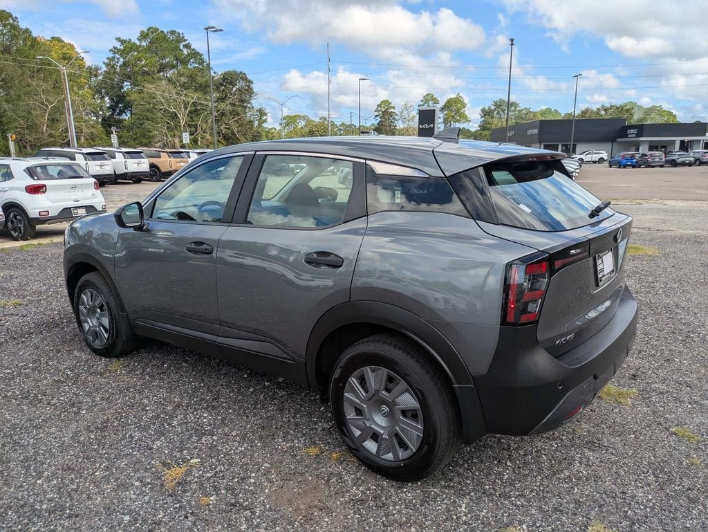 Used 2025 Gray Nissan S image 6