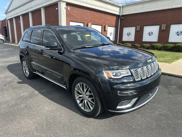 Used 2017 Diamond Black Jeep Summit image 11
