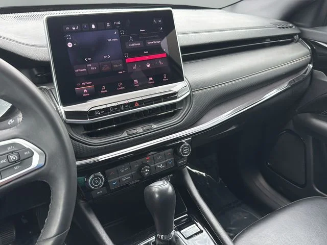 Used 2023 Gray Jeep Latitude image 22